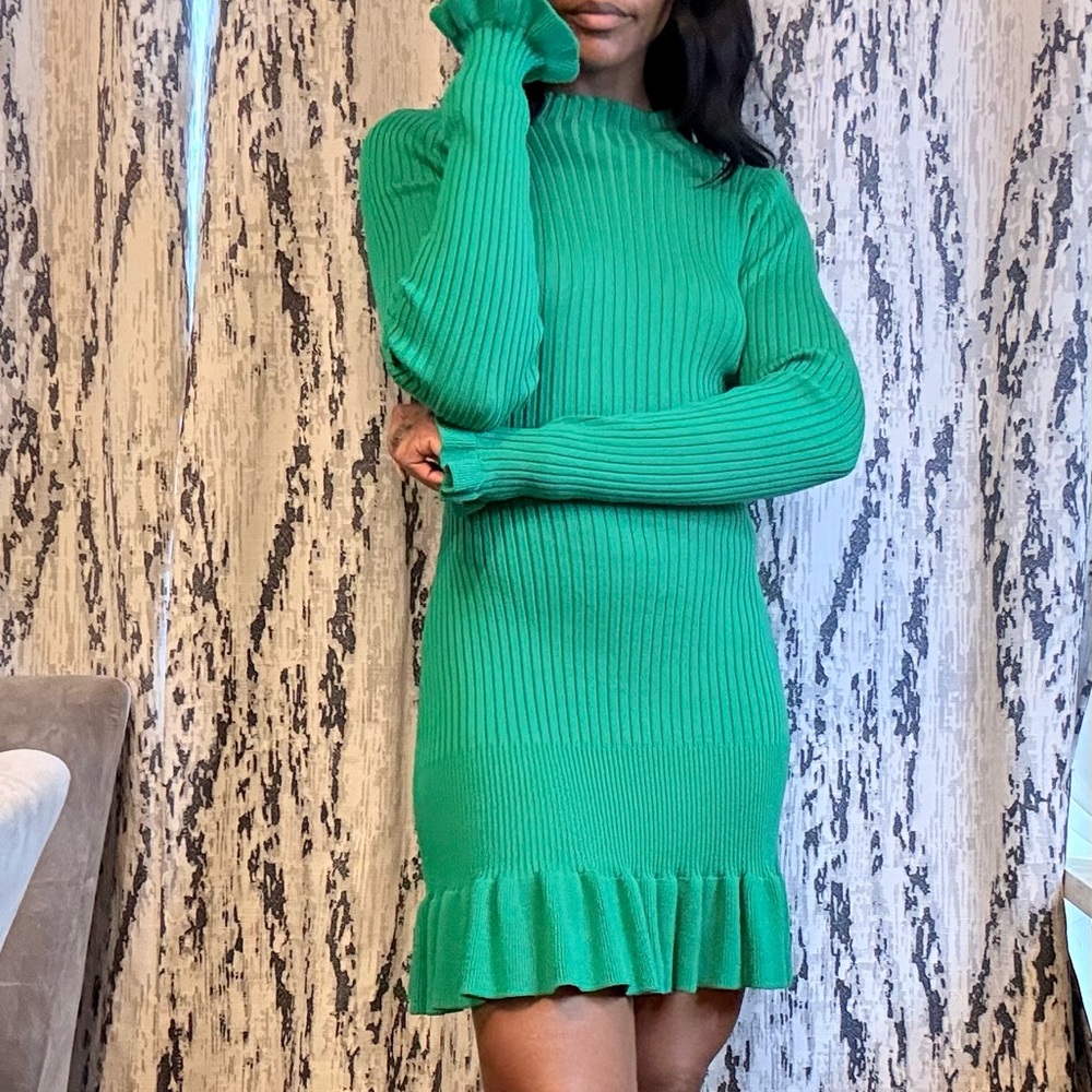 Emerald Green Ribbed Knit Dress - Picture 4 of 8
